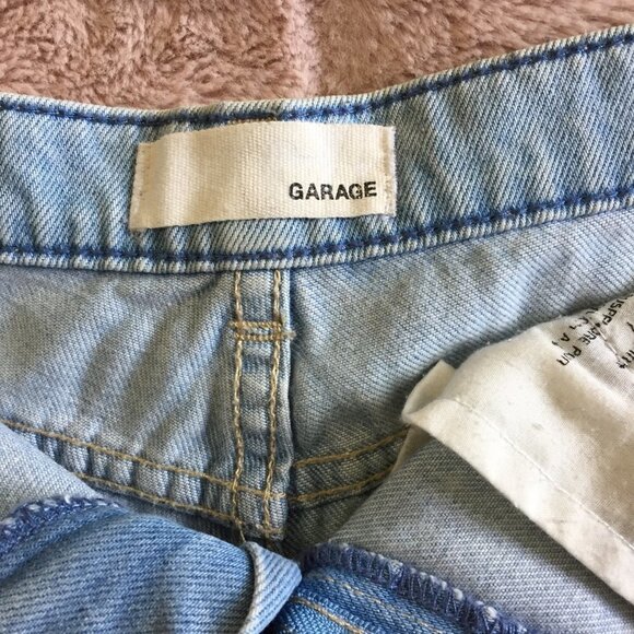 Garage Flirty Festival Distressed Shorts - Picture 5 of 11